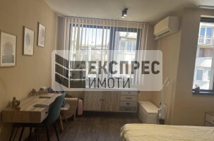 Neu, Möbliert 1 Schlafzimmer Wohnung, Center