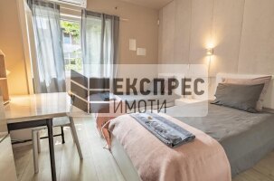 Furnished, Luxury 2 Schlafzimmer Wohnung, Center