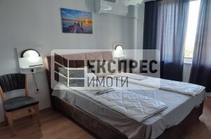 Neu, Möbliert 2 Schlafzimmer Wohnung, Business Hotel Varna