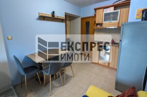 Neu, Möbliert 1 Schlafzimmer Wohnung, Center