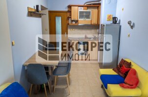 Neu, Möbliert 1 Schlafzimmer Wohnung, Center
