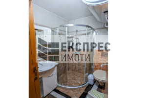 Neu, Möbliert 1 Schlafzimmer Wohnung, Center