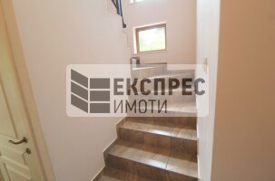 Furnished House, Rakitnika