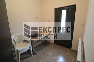 Furnished House, Rakitnika