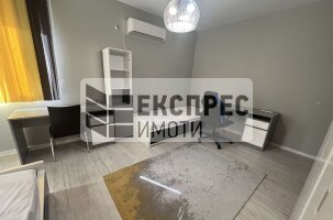 Neu, Möbliert, Luxuriös 2 Schlafzimmer Wohnung, Center