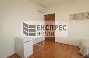 Furnished 2 Schlafzimmer Wohnung, Levski