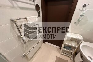 Furnished, 2 bedroom apartment, Center