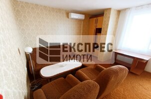 Furnished Large apartment, Center