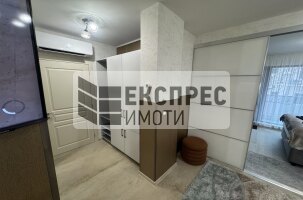 Обзаведен, Нов, Луксозен Едностаен апартамент, Център