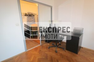 Furnished 1 bedroom apartment, Red Square