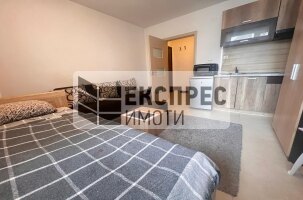 New, Furnished Studio, Red Square