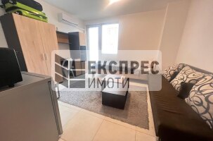 New, Furnished Studio, Red Square