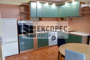 Обзавeден Тристаен апартамент, Лятно кино Тракия