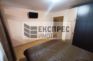 Обзаведен Тристаен апартамент, Левски