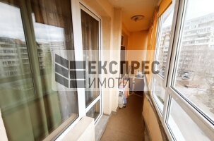 Обзаведен Тристаен апартамент, Левски