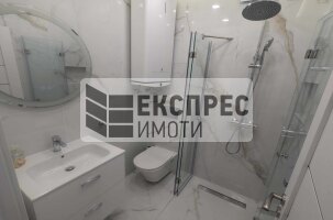 Нов, Обзавeден Двустаен апартамент, Окръжна болница