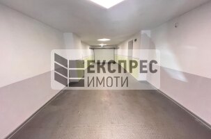 нов Гараж, Погреби