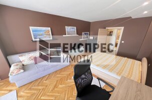Обзаведен Четиристаен апартамент, Окръжна болница