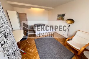 Обзаведен Четиристаен апартамент, Окръжна болница