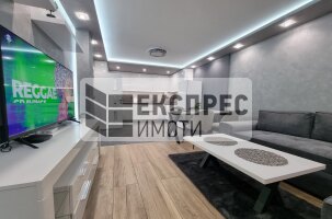 Нов, Луксозно, Обзаведен Двустаен апартамент, Център