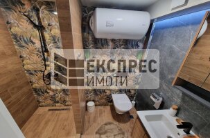 Нов, Луксозно, Обзаведен Двустаен апартамент, Център