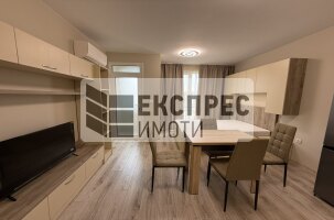 Neu, Möbliert, Luxuriös Studio, Vladislav Varnenchik