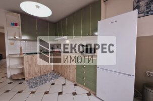 Обзаведен Четиристаен апартамент, Окръжна болница