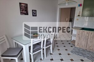 Обзаведен Четиристаен апартамент, Окръжна болница