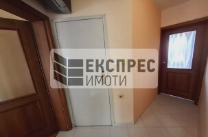 Обзаведен Четиристаен апартамент, Окръжна болница