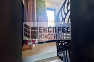 Обзавeден Тристаен апартамент, Виница