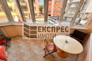 Обзаведен, Двустаен апартамент, Лятно кино Тракия