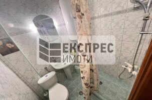 Обзаведен Тристаен апартамент, Лятно кино Тракия