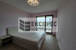 Нов, Обзаведен Тристаен апартамент, Бриз