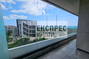 Нов, Обзаведен Тристаен апартамент, Бриз