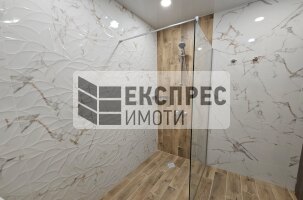 Нов, Обзаведен Тристаен апартамент, Бриз