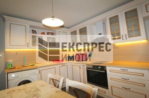 Обзаведен Двустаен апартамент, Погреби