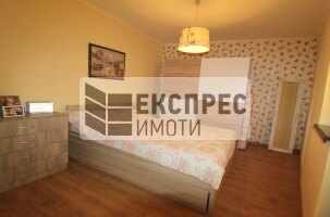 Обзаведен Двустаен апартамент, Погреби