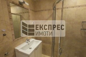 Обзаведен Двустаен апартамент, Окръжна болница
