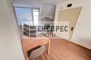 Обзаведен Едностаен апартамент, Окръжна болница