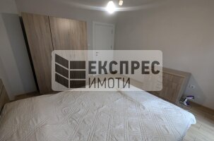 Обзавeден Тристаен апартамент, Окръжна болница