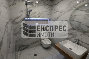 Обзавeден Тристаен апартамент, Окръжна болница