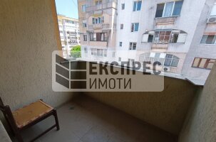 Обзаведен Двустаен апартамент, Окръжна болница