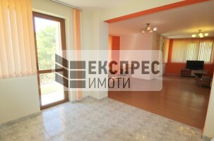 Furnished 3 Schlafzimmer Wohnung, Breeze