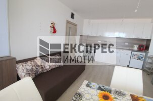  1 Schlafzimmer Wohnung, Vinitsa