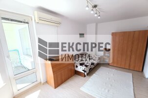 Обзаведен Тристаен апартамент, Окръжна болница