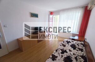 Обзаведен Тристаен апартамент, Окръжна болница