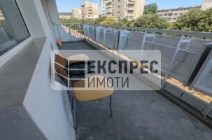 Обзавeден Двустаен апартамент, Окръжна болница