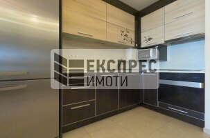 Обзаведен Тристаен апартамент, Левски
