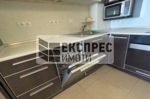 Обзаведен Тристаен апартамент, Левски