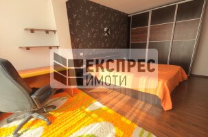 Обзаведен Тристаен апартамент, Левски